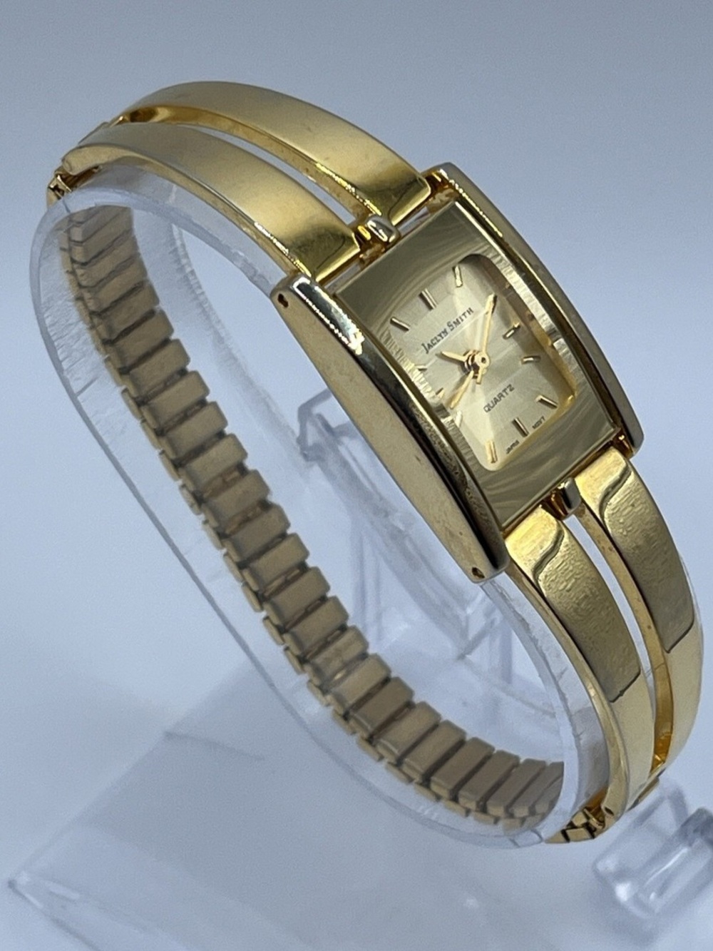 Jaclyn Smith Gold Tone Women's Bracelet Watch new battery